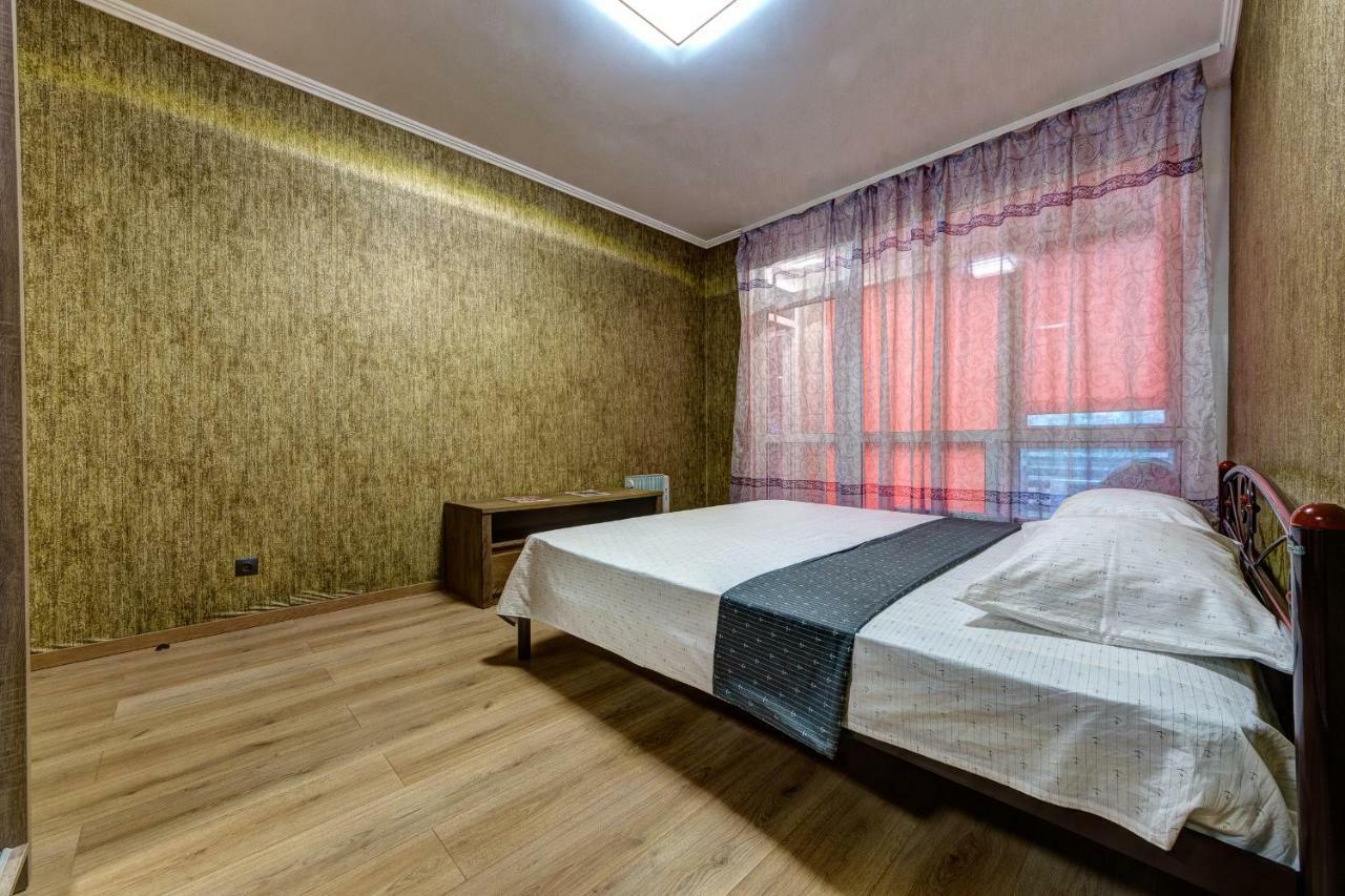 Apartments Near Shevchenko Boulevard Kiev Dış mekan fotoğraf
